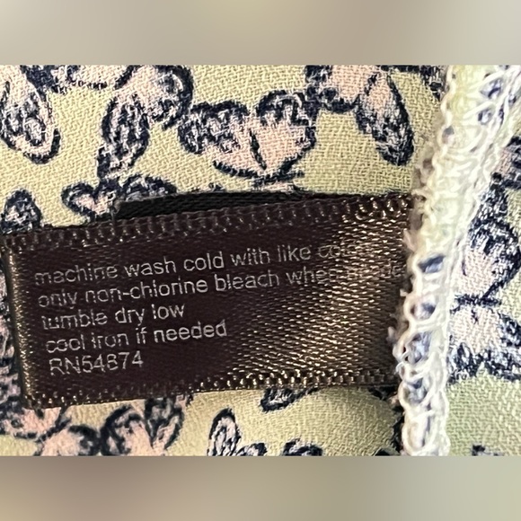 The Limited Ashton Long Sleeve Button Down Shirt with A Butterfly Pattern Size S - Picture 9 of 15